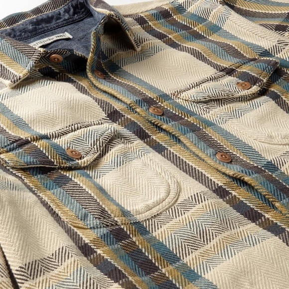 NWT Outerknown Blanket Shirt in Sandrift Nolan Plaid size Small - Picture 7 of 11